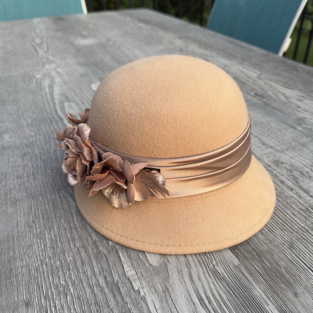 Angela & William Woman's Winter Bucket Wool Felt Cloche Hat with Elegant Flower